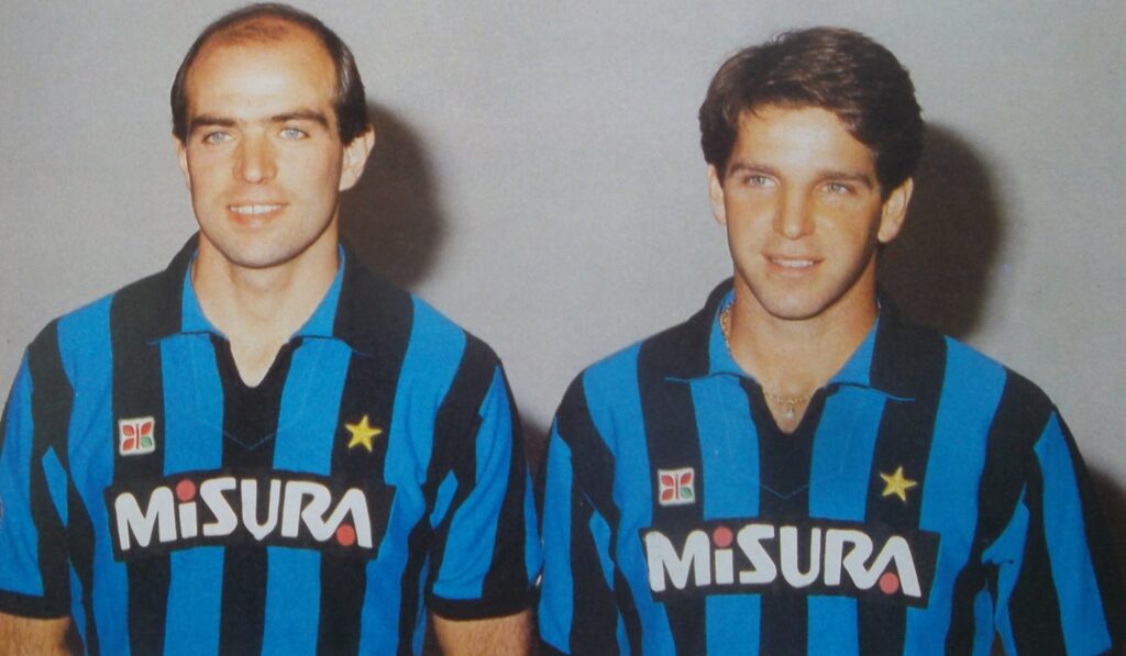 Pierino Fanna dan Luciano Marangon dengan seragam Inter pada musim 1895-86