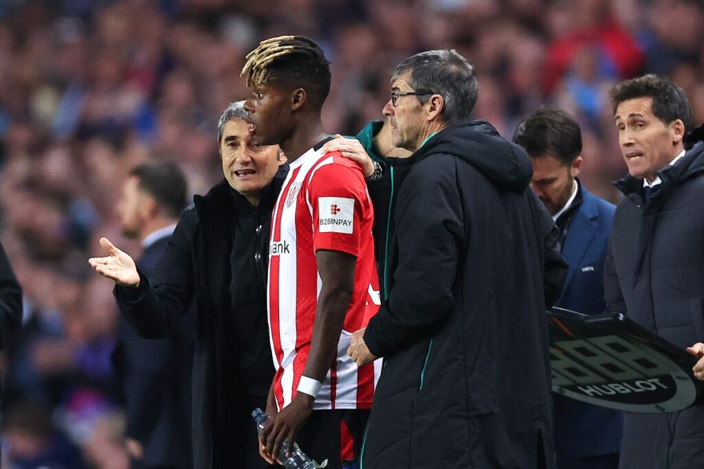 L'allenatore dell'Athletic Bilbao Ernesto Valverde con Nico Williams