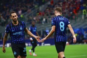 Hakan Calhanoglu e Petar Sucic dell'Inter