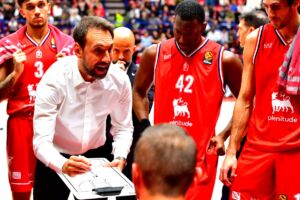 Peppe Poeta, allenatore della EA7 Emporio Armani Milano