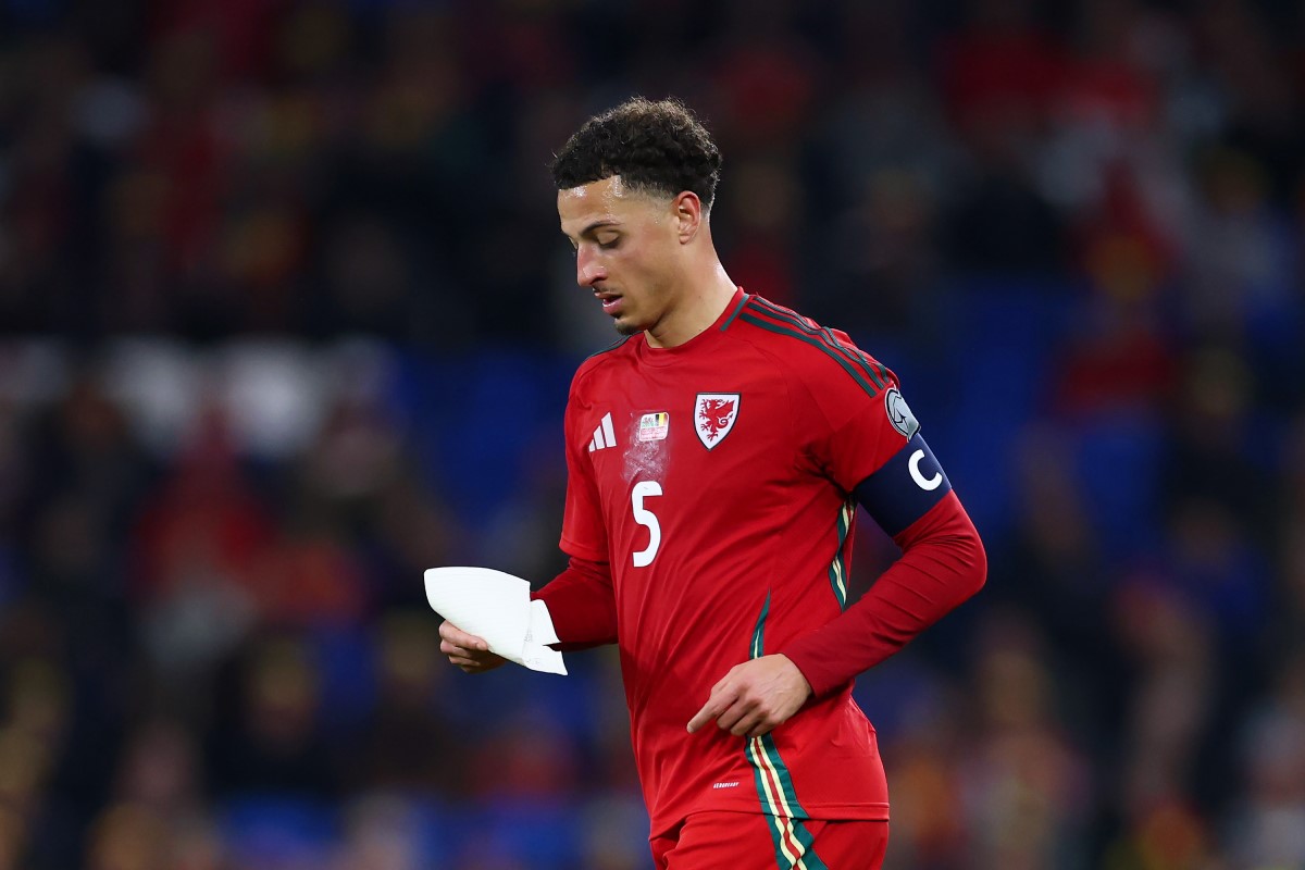 Ethan Ampadu del Galles